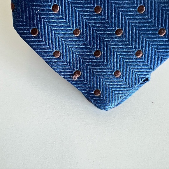 Neiman Marcus Men’s 100% Silk Necktie Made in Italy - Picture 2 of 5